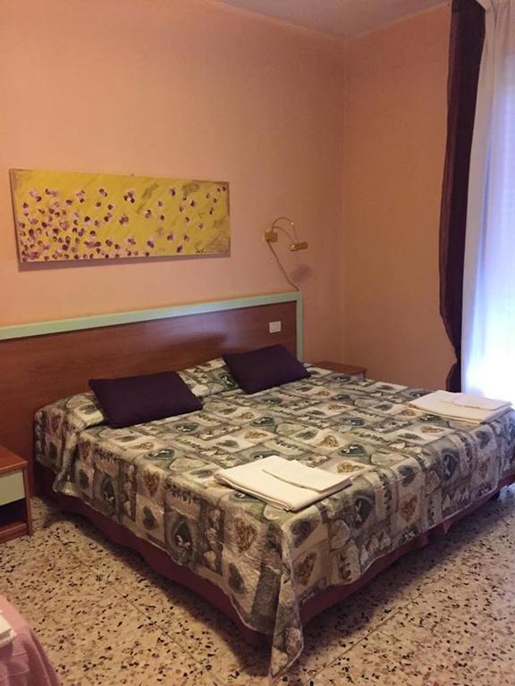 פידנצה Hotel San Donnino מראה חיצוני תמונה